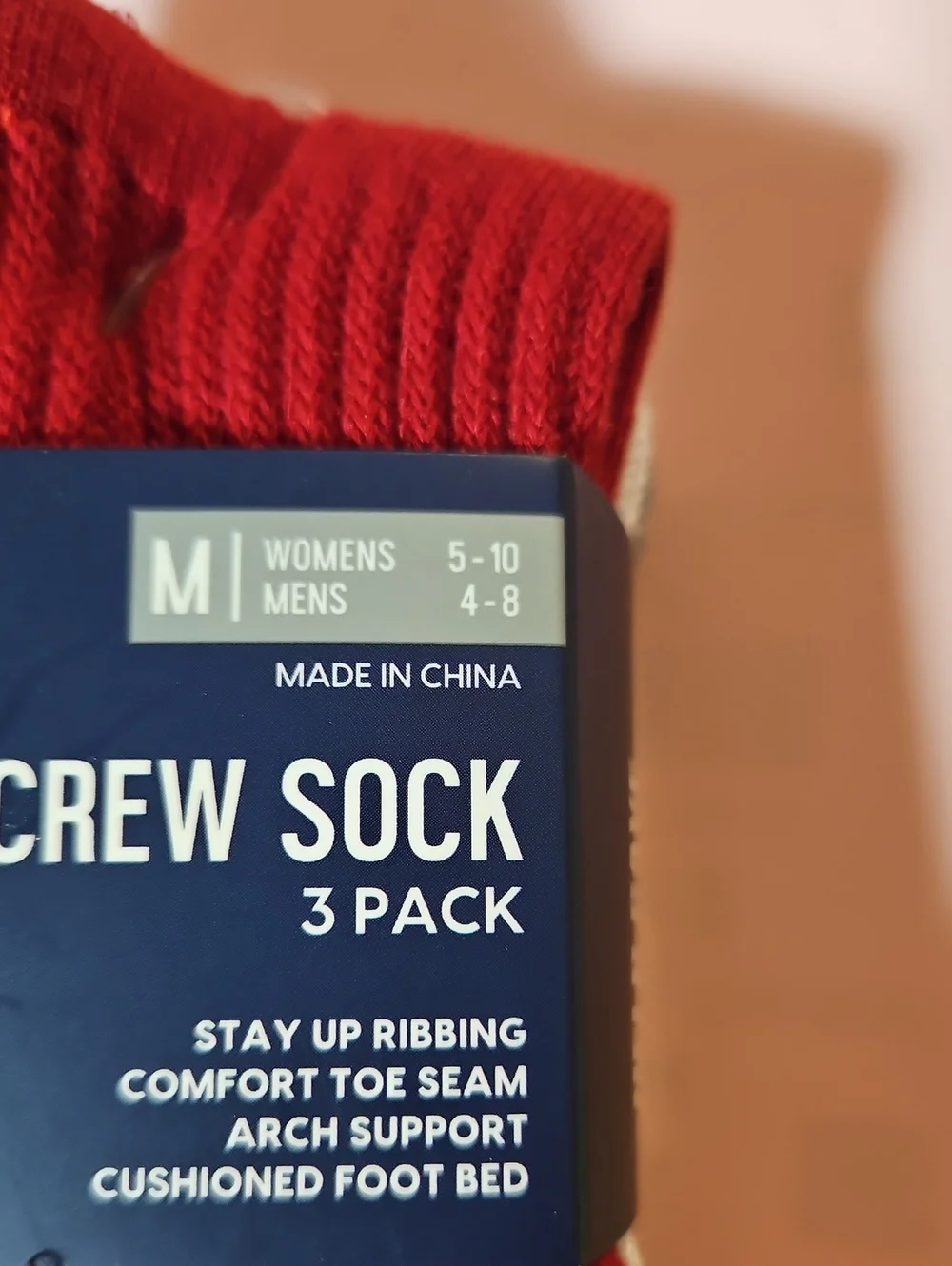 DSG ADULT UNISEX CREW SOCKS: RED/WHITE/GRAY: NWT: M MENS 4-8 WOMENS 5-10